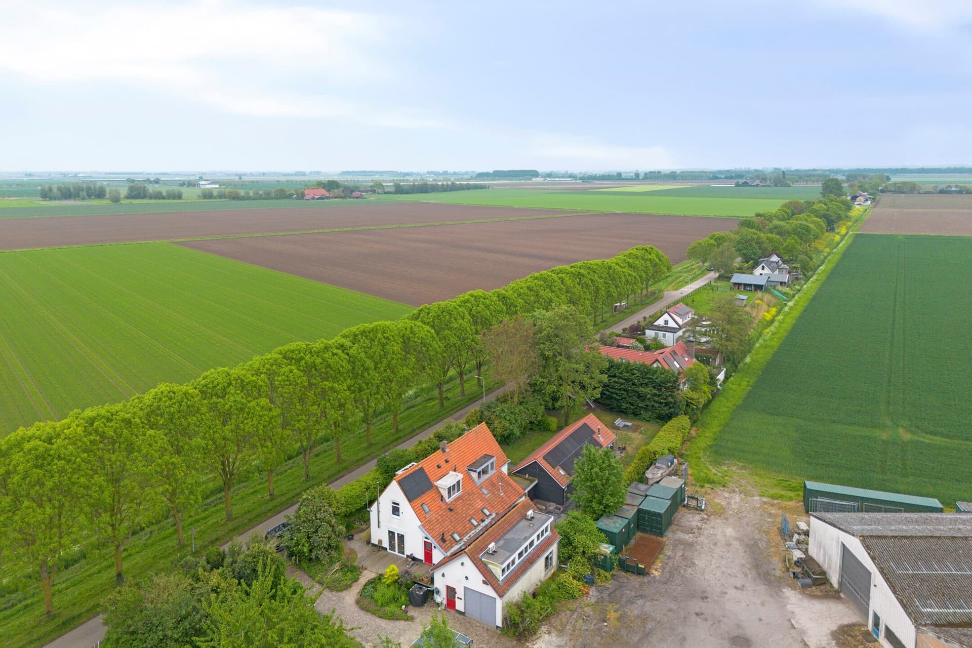 Bloemendijk 4, Dinteloord