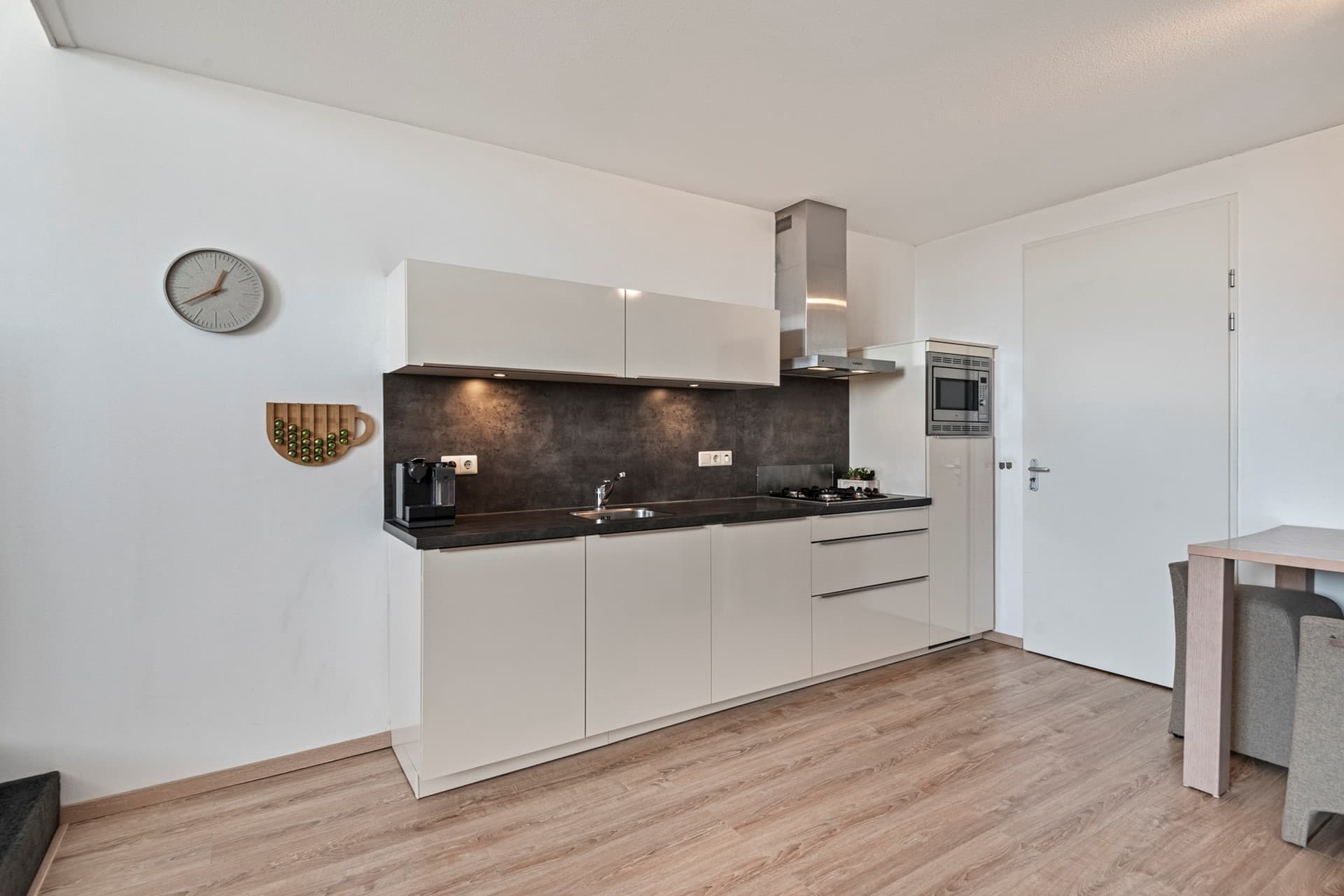Grote Kerkstraat 17I, Steenbergen, foto 22