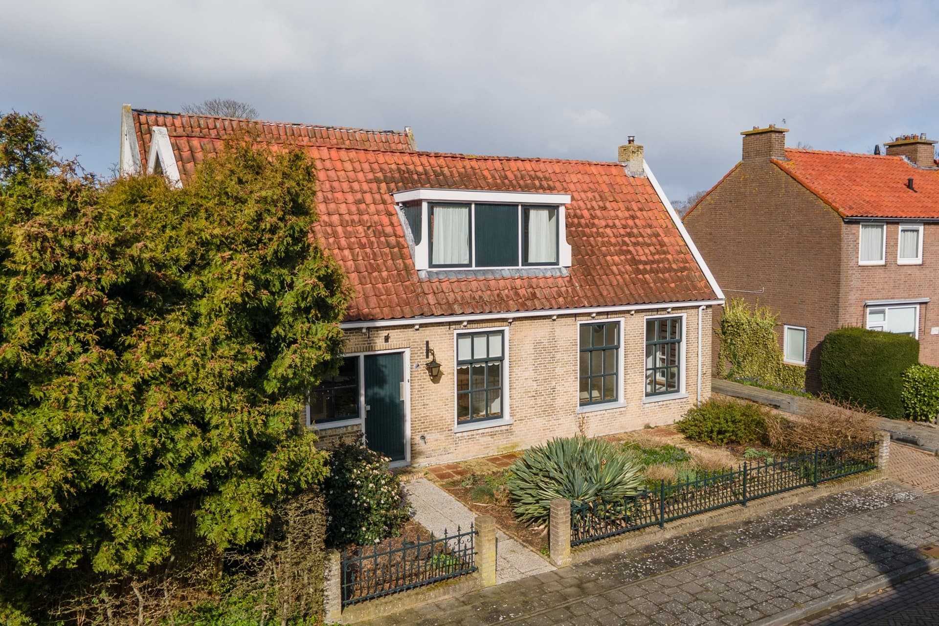 Cynthia Lenigestraat 1, Makkum, foto 5