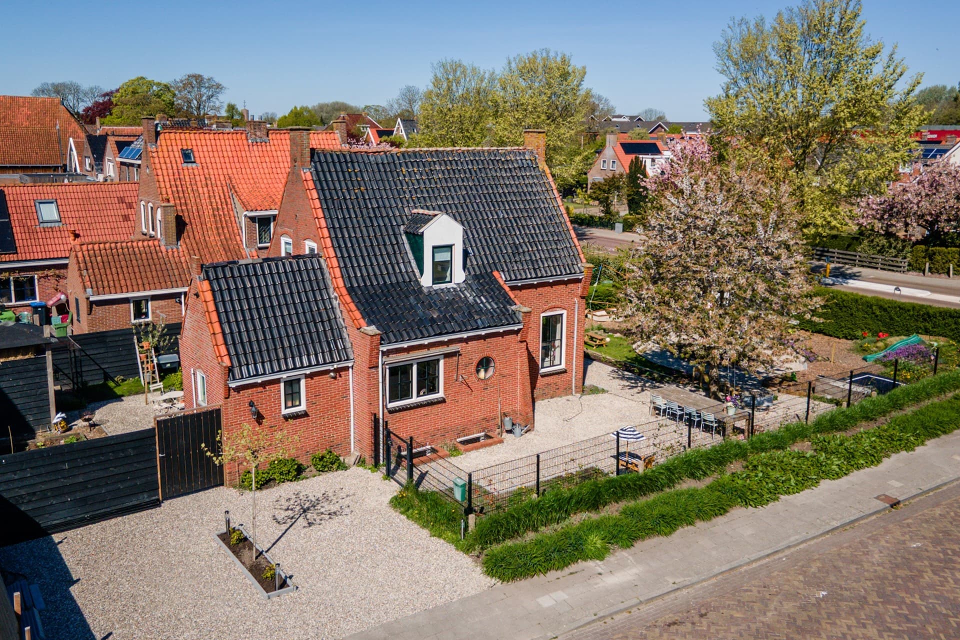 Ds L Touwenlaan 36, Makkum, foto 6