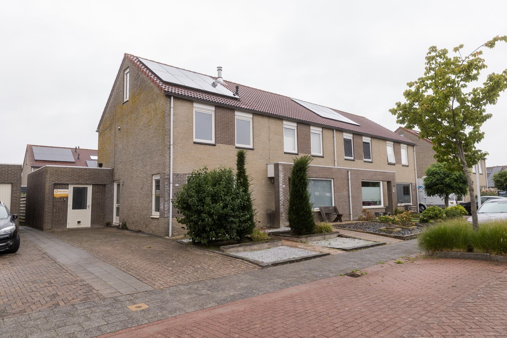 Trêd 93, Sneek