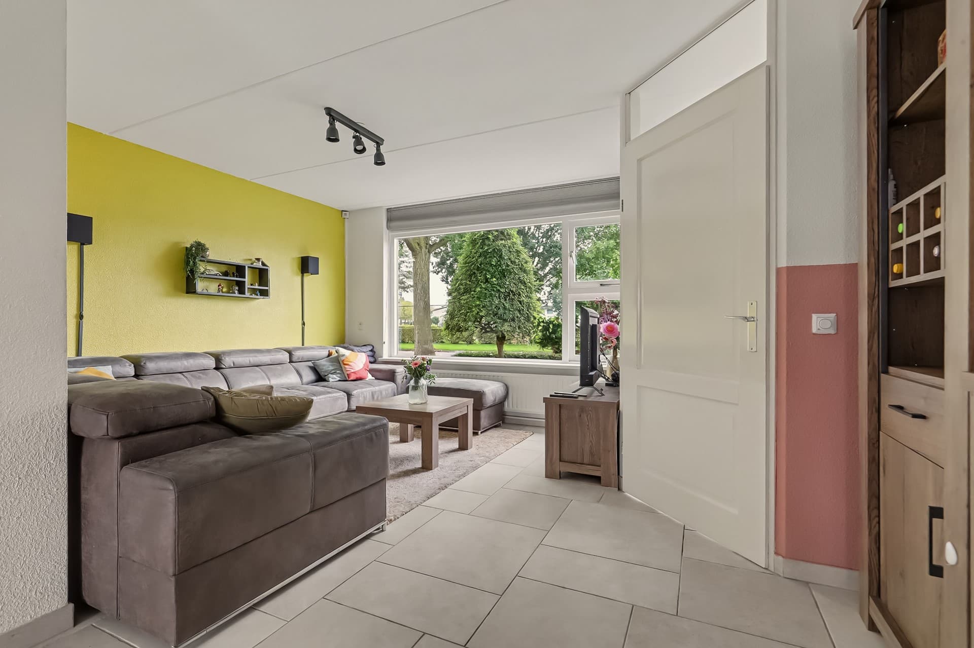 Van Esscheplantsoen 1, Strijen, foto 11