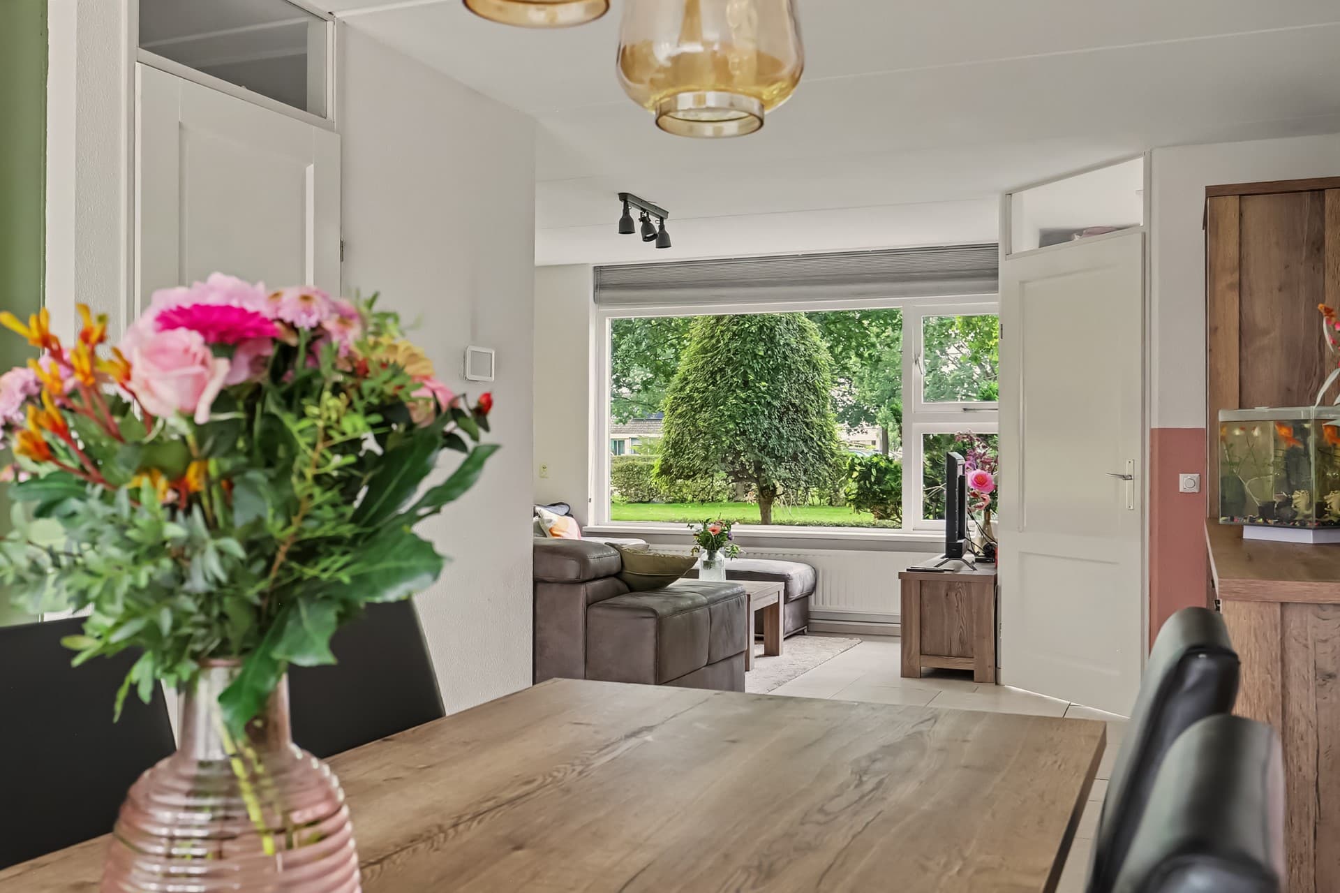 Van Esscheplantsoen 1, Strijen, foto 10