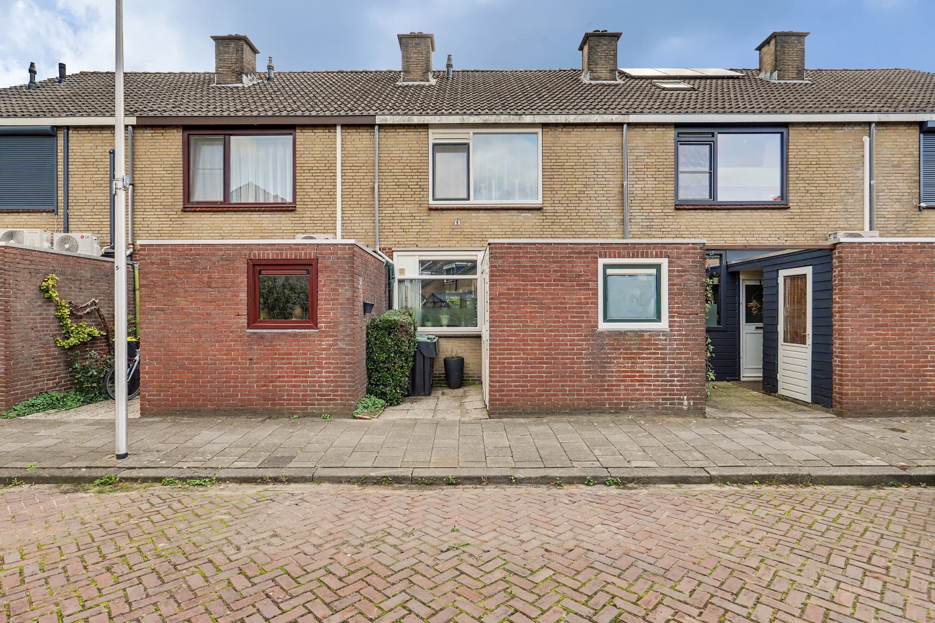 Rietgansstraat 25, Strijen