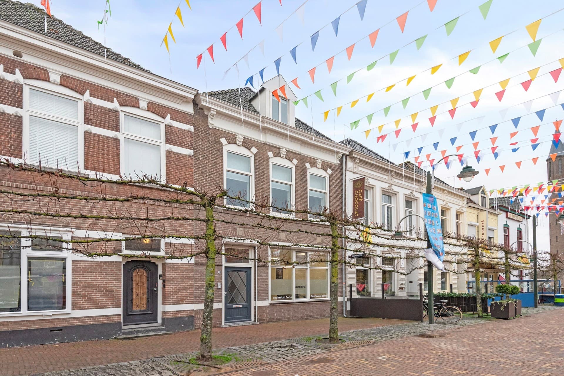 Markt 13, Steenbergen