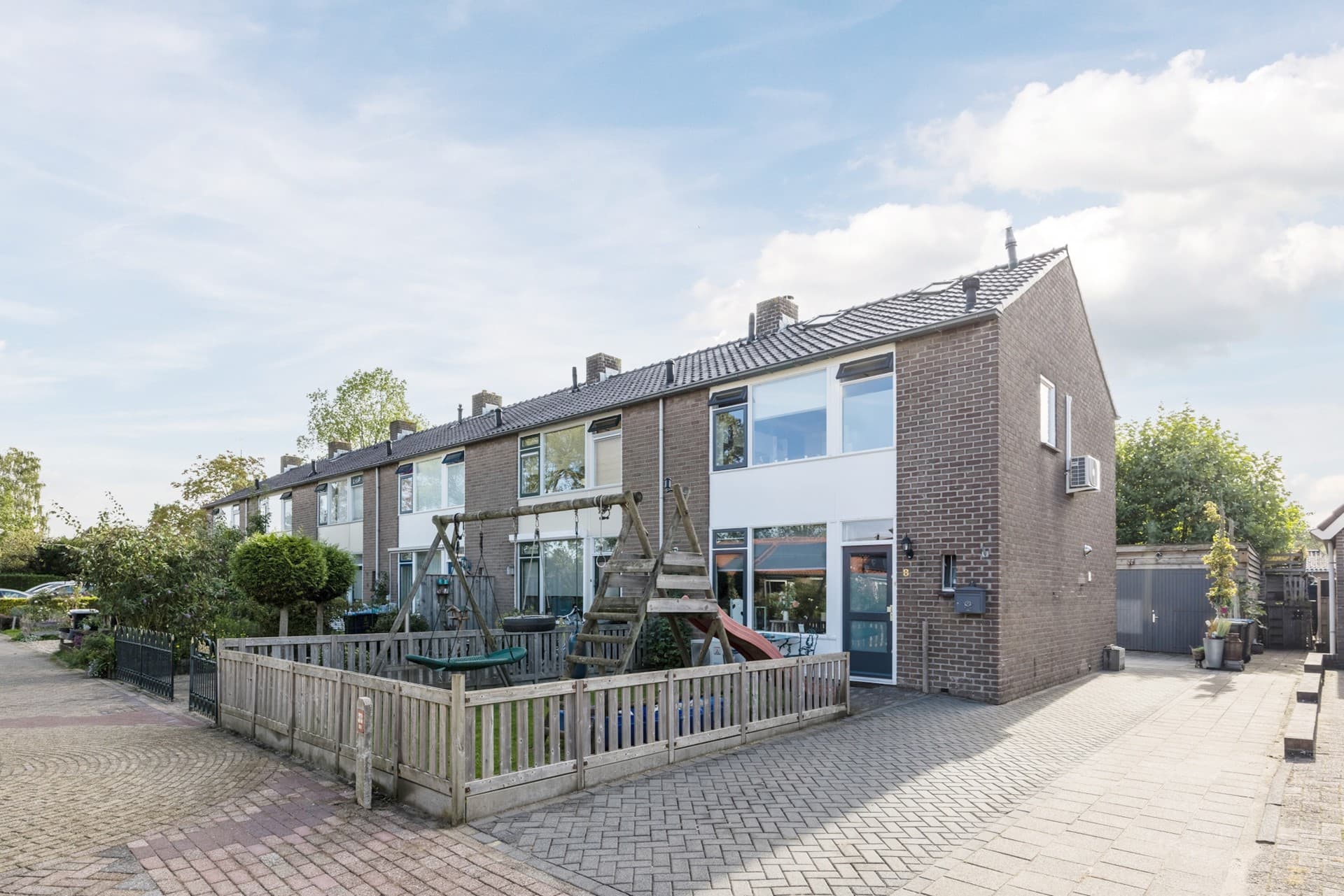 Burg B. den Oudenstraat 8, Opijnen