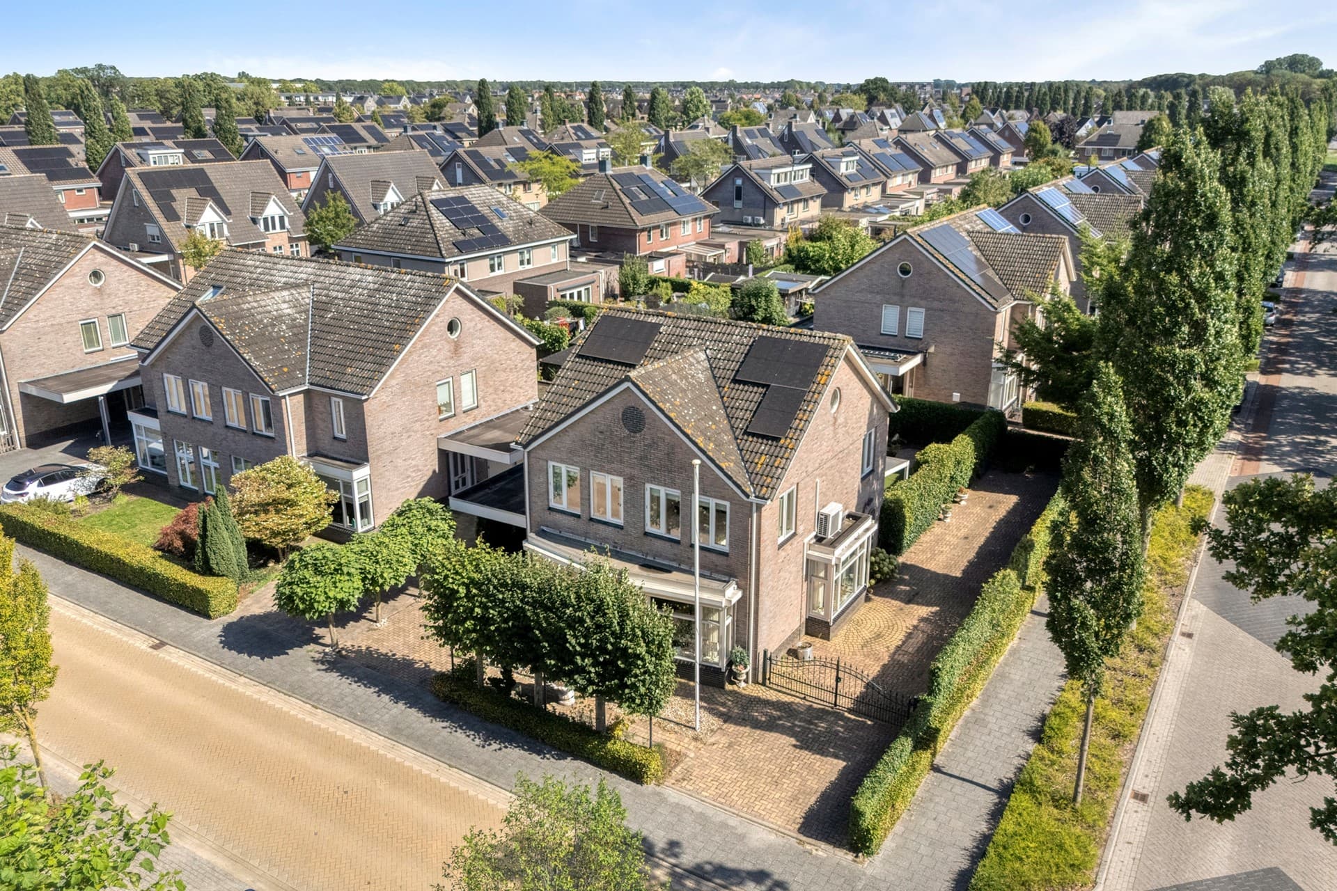 Van Laarstraat 2, Hardenberg